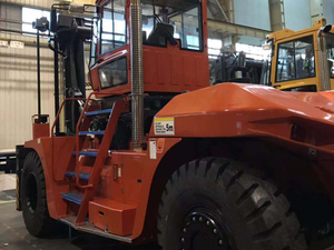 סין 4m הרמת גובה טון גדול 32 מלגזה cpcd320 עם קבצים מצורפים אופציונליים שונים למכירה - Product Image 4