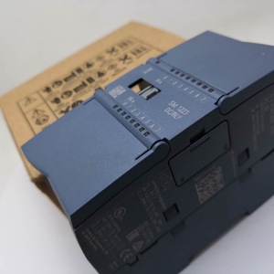โมดูลรีเลย์ดิจิตอลอินพุตเอาต์พุต Siemens Sm 1223 Dc พร้อม Profibus Io Ip65 จากเยอรมนี - Product Image 1
