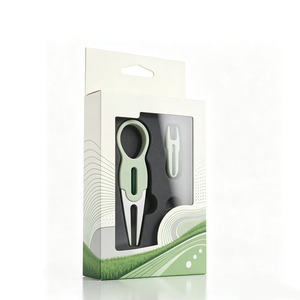 Boîte d'emballage en papier personnalisée avec impression de marque OEM pour outil de réparation de divots de golf, boîte en carton biodégradable pour la présentation d'accessoires de golf sur le terrain. - Product Image 2