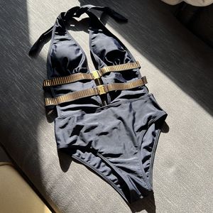 Maillot de bain bikini pour femme, col en V profond, avec bordure dorée, bretelles halter, taille haute, soutien-gorge push-up, uni, 100% polyester, respirant, antibactérien - Product Image 4