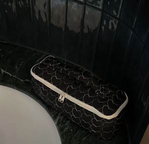 Sac de rangement en nylon imperméable pour femmes, avec fermeture éclair, pour maquillage, fer à friser et pinces à cheveux, avec logo imprimé, vente en gros - Product Image 6