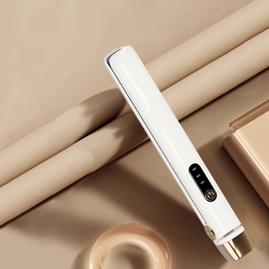 Mini fer à lisser sans fil rechargeable par USB Céramique portable avec affichage LED Plaque PTC pour usage domestique voiture extérieur Fer plat - Product Image 5