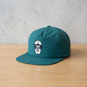 Casquette snapback à 6 panneaux de couleur turquoise avec motif d'astronaute brodé, chapeau décontracté unisexe pour adultes - Product Image 1