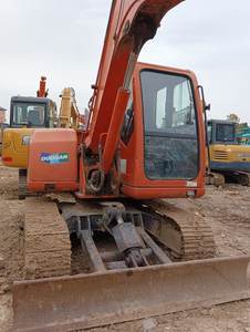 Precio barato de fábrica Original usado DOOSAN DH70 Excavadora hidráulica diesel con excelentes condiciones de trabajo Alto rendimiento - Product Image 6