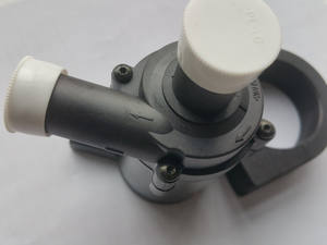 Pompe à eau auxiliaire 64 11 6 913 489 pour <span class=keywords><strong>BMW</strong></span> 730LI 735LI 740LI 745LI <span class=keywords><strong>750LI</strong></span> 760LI pompe à eau supplémentaire en stock - Product Image 3