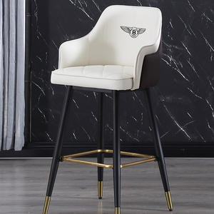 Tabouret <span class=keywords><strong>de</strong></span> bar <span class=keywords><strong>de</strong></span> style moderne et luxueux personnalisé, <span class=keywords><strong>chaise</strong></span> <span class=keywords><strong>de</strong></span> comptoir en cuir PU avec repose-pieds doré pour la maison, la <span class=keywords><strong>cuisine</strong></span>, le café, le restaurant - Product Image 3
