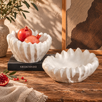 Collection de bols à fruits en céramique crème avec un design sculptural en forme de pétales, bols décoratifs pour la décoration moderne de la maison