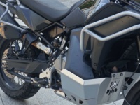 Nouvelle moto de route CFMOTO 800MT-X d'occasion |   Moteur 4 temps 800 cm³ |   Cadre en acier chromoly avec éclairage LED |   Conforme à la norme Euro 5, homologué pour la circulation sur route |
