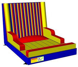 Gioco Gonfiabile Personalizzato con Parete in Velcro - Divertimento Interattivo per Feste e Team Building - Product Image 4