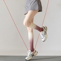 Chaussettes de compression pour femmes pour Fitness Yoga longues jambes amincissantes respirant pression tricoté équipage haut printemps Logo manchette pour la course