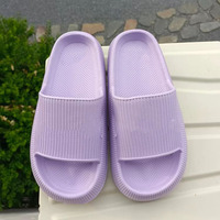 Claquettes personnalisées avec logo, en EVA ultra-douces, imprimées, pour intérieur, pour hommes et femmes, modèle 2026, claquettes de piscine de créateur à semelle épaisse