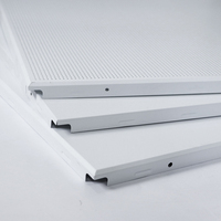 Material decorativo de metal para techo, azulejos de techo de aluminio, clip de 600X600 en azulejos de techo falso suspendidos