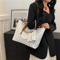 Sac à main pour femme de luxe léger tendance, grand sac d'été de haute qualité, grande capacité, pour le travail, polyvalent, à porter à la main
