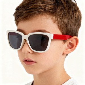 Gafas de Sol Polarizadas para Niños Conchen, Protección UV400, Marco de PC, Clase 2, Unisex, para Protección en Exteriores - Product Image 5