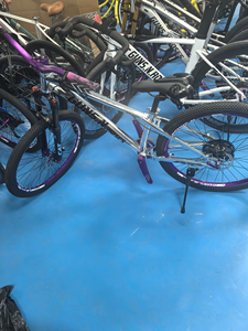 Bicicleta de Montaña de Aluminio de Alta Calidad, 27.5 Pulgadas, 10 Velocidades, Estilo Deportivo, Frenos de Disco Hidráulicos, Suspensión Delantera de Acero, ZXC-84 - Product Image 4