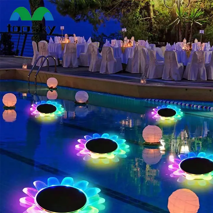 Lampu taman luar ruangan LED tahan air lampu kolam renang lampu mengambang surya dengan warna-warni