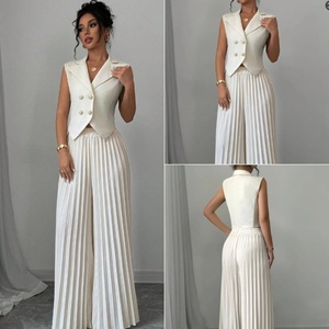 Conjunto de Dos Piezas Ecológico y Moderno para Oficina, Traje de Dos Piezas para Mujer con Chaleco de Cuello en V y Pantalones Anchos Plisados - Product Image 2