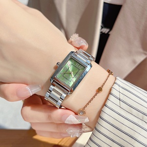Scottie 9655b Nouvelle Montre Classique Carrée Élegante Or Bracelet Acier Inoxydable 3ATM Étanche Luxe Quartz pour Femme - Product Image 4