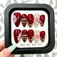 Vente en gros de faux ongles de luxe faits à la main avec boîte d'emballage acrylique au design personnalisé, autocollants pour ongles OEM/ODM, ongles à presser