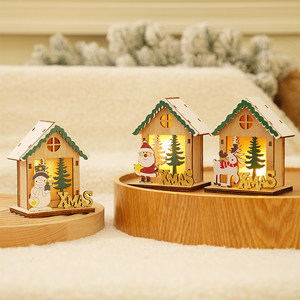 Décorations de Noël modernes en <span class=keywords><strong>bois</strong></span> : Fenêtre de cabane lumineuse, lumières créatives en forme de maison, ornements bonhomme de neige, décorations suspendues pour sapin de Noël - Product Image 1