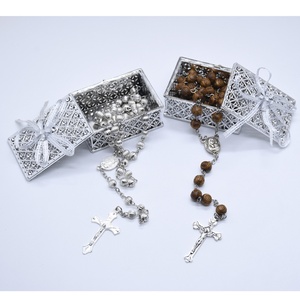 Scatola Regalo per Rosario Nuziale in Plastica Elettroplaccata Quadrata Stampata all'Ingrosso con Coperchio e Design a Fiocco Rettangolare per Conservare Gioielli, Anelli e Orecchini - Product Image 1