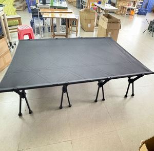 Lit de camping pliable moderne en aluminium pour 2 personnes, de haute qualité, léger et portable pour les activités de plein air - Product Image 4