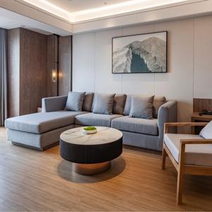 Ensemble de meubles sur mesure en bois massif de style moderne, de qualité supérieure, pour appartements de luxe et flats de prestige - Product Image 5