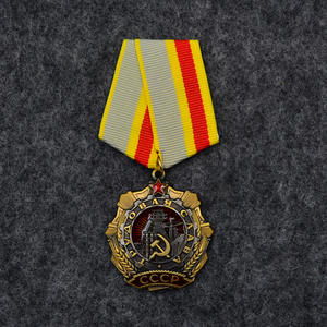 21 años de experiencia en la fabricación de emblemas y medallas de <span class=keywords><strong>honor</strong></span> de Rusia con chapado bicolor y medalla española vintage con estrella de color. - Product Image 2