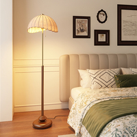 Chinesische Art Luxus Home Decoration Lampe Wohnzimmer Sofa Ecke Massivholz Sockel Stehlampe Stoff Lampen schirm Hotel Stehlampe