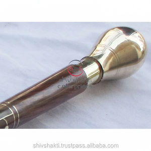 Bastón de Madera Náutico Vintage Pulido de Colección con Mango de Latón para Senderismo y Camping - Product Image 1