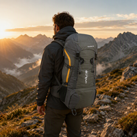 Sac à dos de randonnée, camping et voyage durable 55L avec housse de pluie, ajustement réglable, coque souple