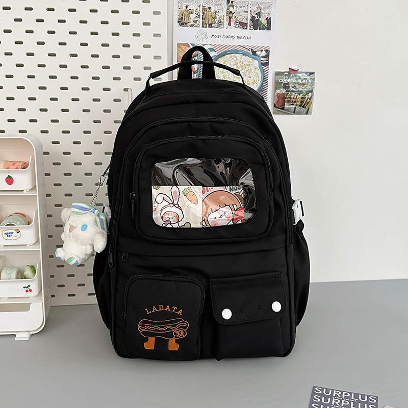 Pendentif noir avec ornement