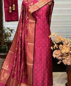 Ensemble de vêtements ethniques en soie Katan Banarasi traditionnelle de qualité supérieure pour femmes, confortable, non cousu, 3 pièces, protection solaire, séchage rapide pour - Product Image 3