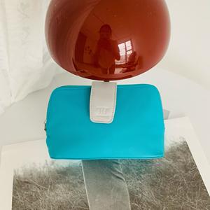 กระเป๋าเครื่องสำอางแฟชั่นหัวเข็มขัดแม่เหล็กมีซิปกระเป๋าแต่งหน้าแบบกำหนดเองกระเป๋าเก็บเครื่องสำอางแบบพกพาสำหรับผู้หญิงเดินทาง - Product Image 1