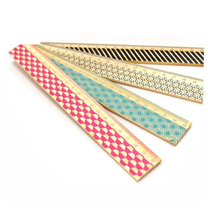 Basso MOQ vendita calda Design personalizzato divertente scuola cancelleria 20cm righe di plastica regole per la promozione - Product Image 1