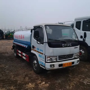 Camión Cisterna <span class=keywords><strong>de</strong></span> <span class=keywords><strong>Agua</strong></span> Dongfeng Dolica <span class=keywords><strong>de</strong></span> 5m³ <span class=keywords><strong>de</strong></span> <span class=keywords><strong>Segunda</strong></span> <span class=keywords><strong>Mano</strong></span>, Camión Cisterna Verde Usado para Riego <span class=keywords><strong>de</strong></span> Carreteras - Product Image 2
