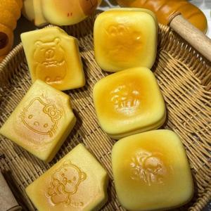 NOUVEAU Jouet Squishy en PU collant, série de biscuits cuits, viral sur Instagram, à thème alimentaire, anti-stress pour enfants et adultes, améliore l'humeur et favorise la thérapie - Product Image 1