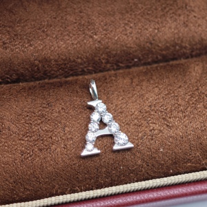 Collier avec pendentif lettre en argent 925 classique UM Jewelry pour femmes, enfants, anniversaires, mariages et occasions de fête - Product Image 3