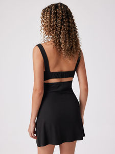 Novo Vestido Sexy Europeu e Americano Sem Costas, Modelo Bodycon Evasê, com Design de Cintura Fina, Vestido Mini Plissado Sem Mangas para Férias e Coquetéis - Product Image 6