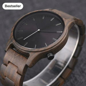 Reloj de Pulsera de Cuarzo Unisex de Madera de Nogal Natural Hecho a Mano con Logotipo Personalizado de Lujo, Clásico y de Buena Calidad, para Halloween o Bodas - Product Image 1