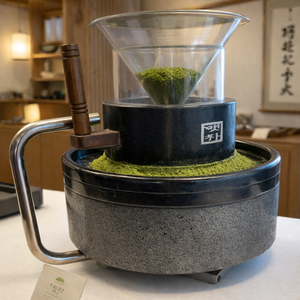 Molino de Piedra Eléctrico Comercial Mini para Matcha, Exhibición en Barra, Molienda Tradicional de Piedra, Baja Velocidad, Atracción para Clientes - Product Image 3