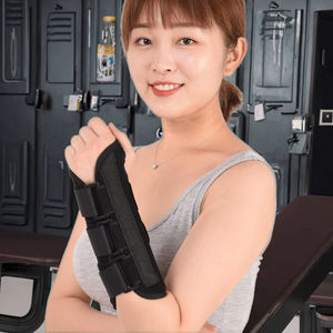 Kualitas tinggi kustom uniseks pelindung pergelangan tangan belat penjepit bungkus kain komposit <span class=keywords><strong>Hook</strong></span> <span class=keywords><strong>Loop</strong></span> penutupan untuk Carpal terowongan Post-bedah - Product Image 2