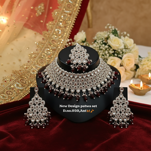 Conjunto de Joyería Étnica de Alta Calidad con Diseño Moderno, Chapado en Oro, con Perlas Kundan y Piedras Color Granate, para Aniversario, Compromiso, Boda o Fiesta, para Mujer - Product Image 3