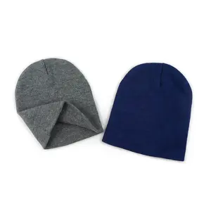 Preço de fábrica personalizado crânio gorro sem punho liso preto malha inverno chapéus unisex Toque 8 polegadas acrílico curto gorros fabricante