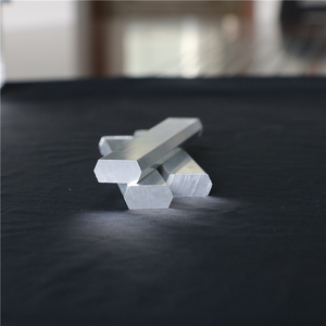 Barre ronde en aluminium certifiée multi-normes, traitée sur mesure pour l'approvisionnement transversal dans les secteurs aérospatiale, maritime et mécanique - Product Image 4