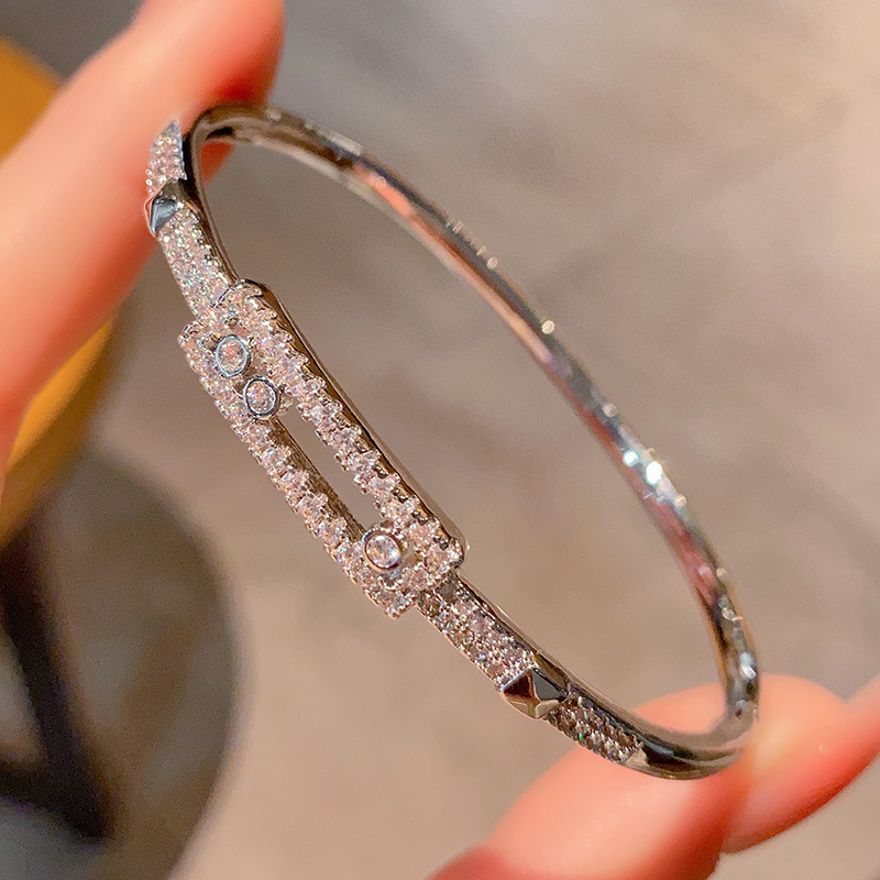 bracelet blanc
