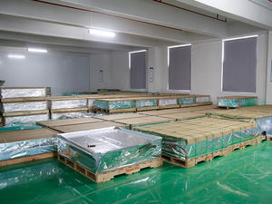 Panel LED LGP Personalizado de Alto Lumen Resistente a la Intemperie con Puntos Láser y PC Resistente a los Rayos UV para Sistemas de Señalización de Estacionamiento al Aire Libre - Product Image 3