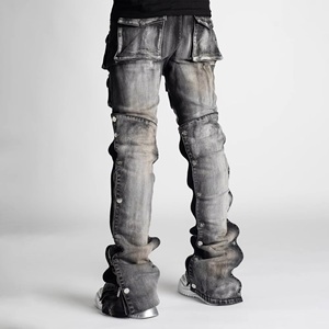 جينز رجالي مستقيم عالي الجودة مخصص مع جيوب وتصميم طبقات مع مسامير، جينز مغسول ومتقادم بطراز Y2K للرجال - Product Image 3