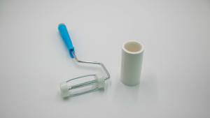 Mango de <span class=keywords><strong>rodillo</strong></span> de <span class=keywords><strong>pelusa</strong></span> pegajoso reemplazable de 4 pulgadas para usar con rodillos de PE para limpiar el polvo, toallitas para pisos, lavandería y salas limpias - Product Image 3