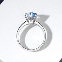 Bague de fiançailles tendance en argent sterling S925 avec moissanite bleue colorée VVS1 de 1 carat à six griffes et taille ronde pour femme